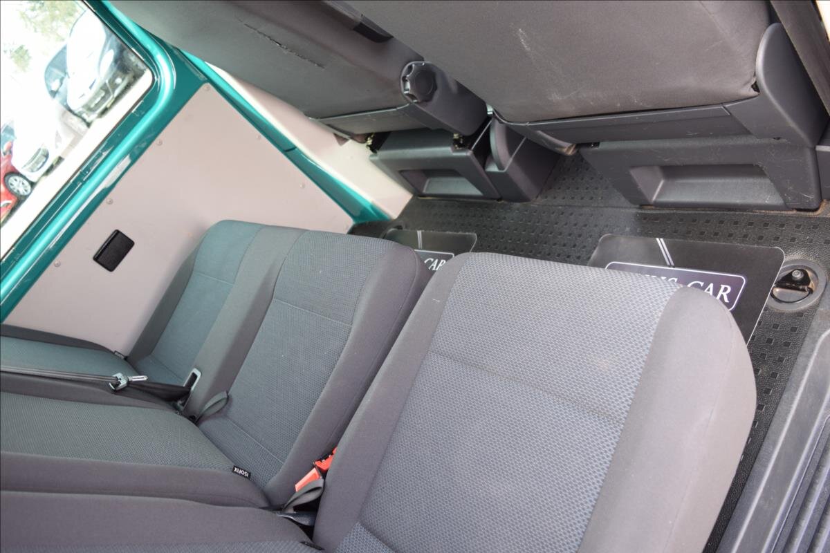 Volkswagen Transporter Kombi 2,0 l 110 kw