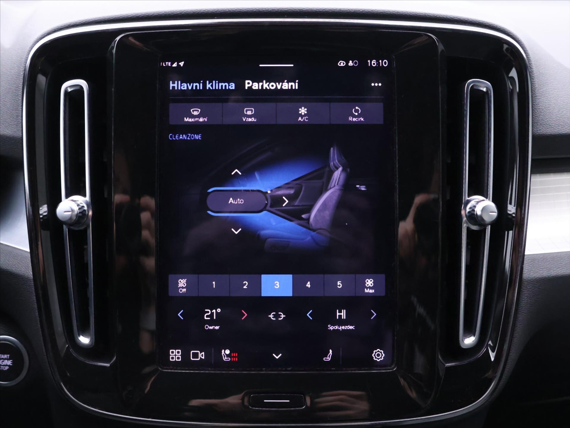 Volvo XC40 SUV 2,0 l 145 kw