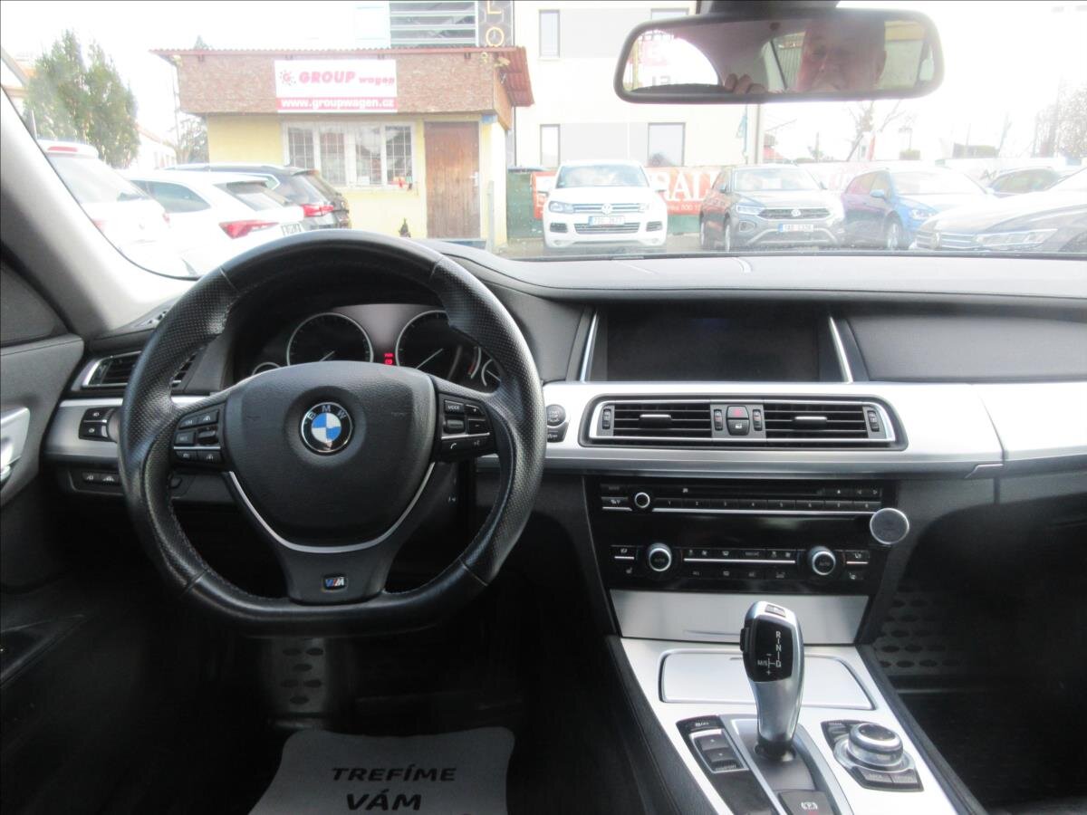 BMW Řada 7 Sedan / Limuzína 3,0 l 190 kw