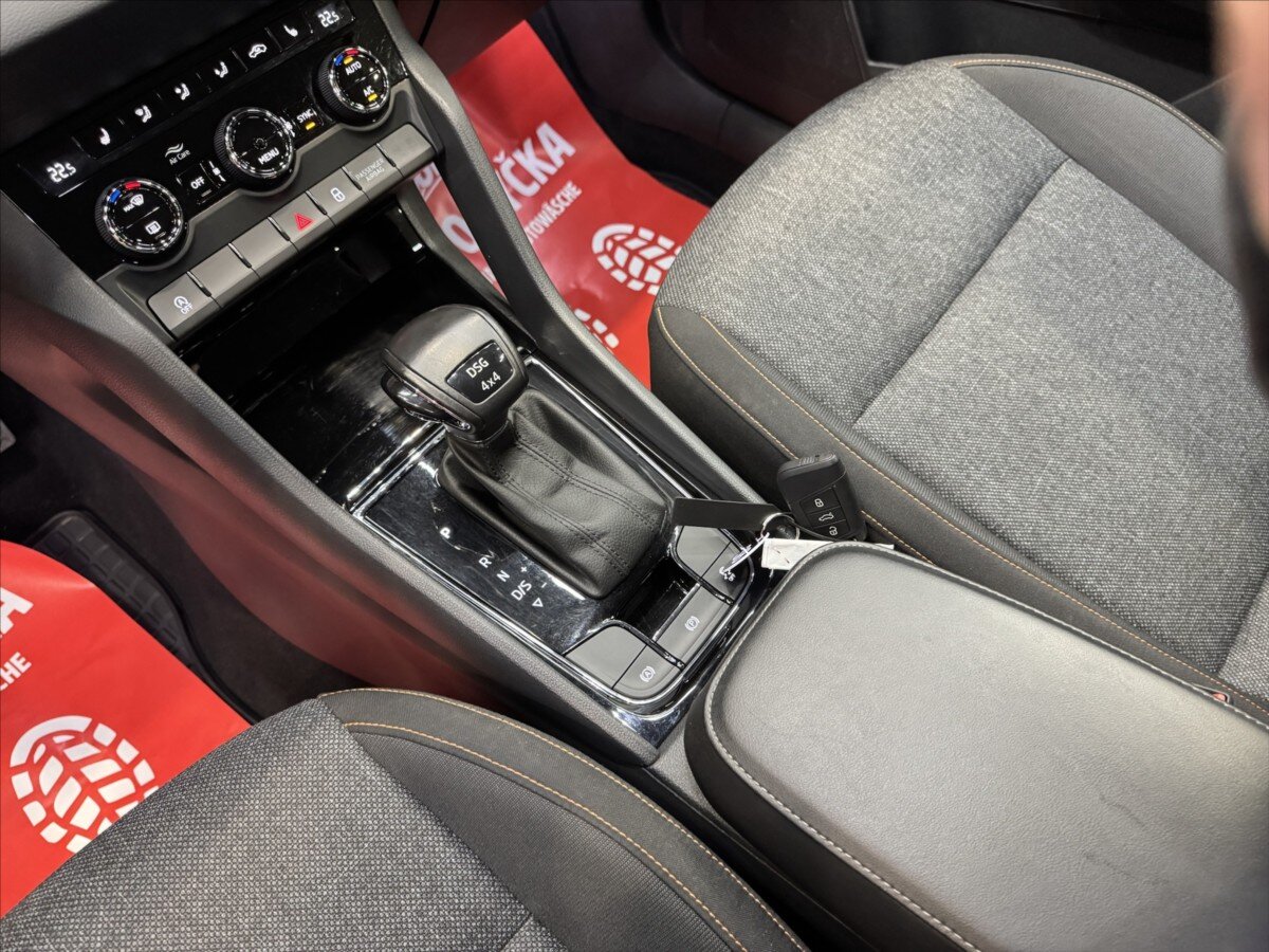 Škoda Karoq SUV / Terénní 2,0 l 110 kw