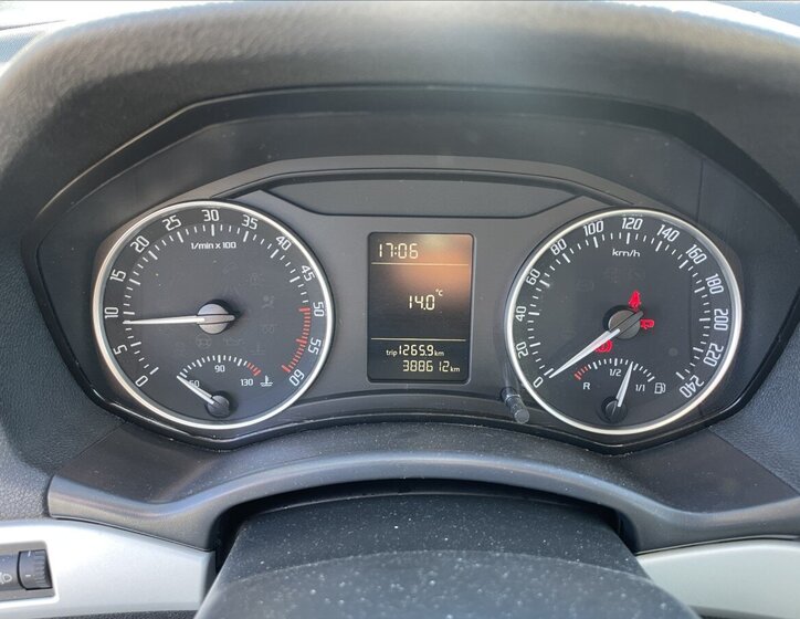 Škoda Octavia Sedan / Limuzína 1,9 l 77 kw