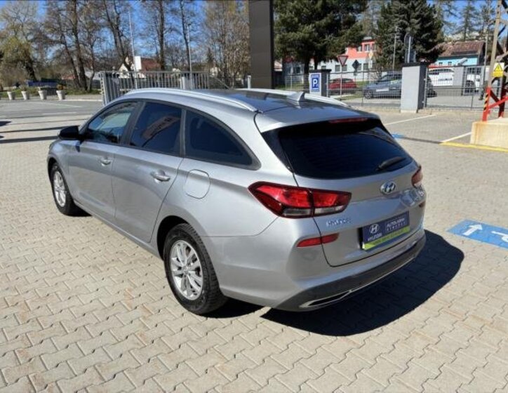 Hyundai i30 Kombi 998,0 88 kw