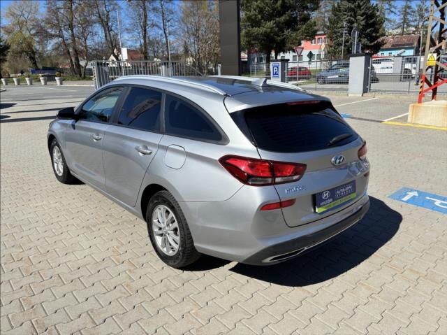Hyundai i30 Kombi 998,0 88 kw