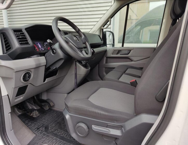 Volkswagen Crafter 8