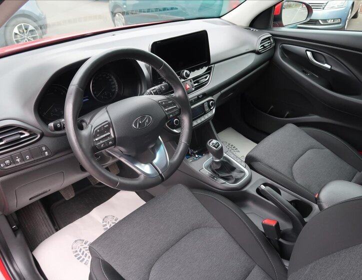 Hyundai i30 Hatchback 998,0 88 kw