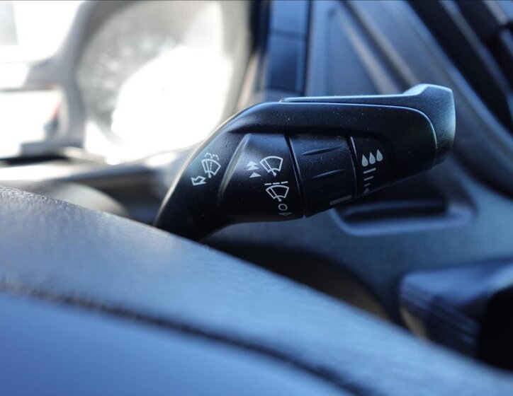 Ford Transit Valník 2,0 l 77 kw