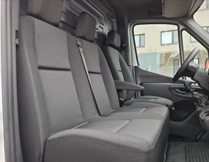 Mercedes-Benz Sprinter Skříň 2,0 l 110 kw