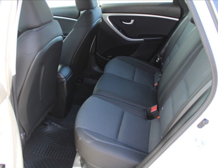 Hyundai i30 Kombi 1,6 l 88 kw