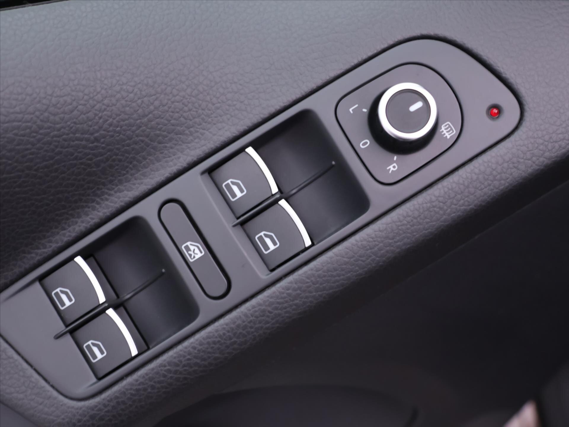 Volkswagen Tiguan SUV 2,2 l 132 kw