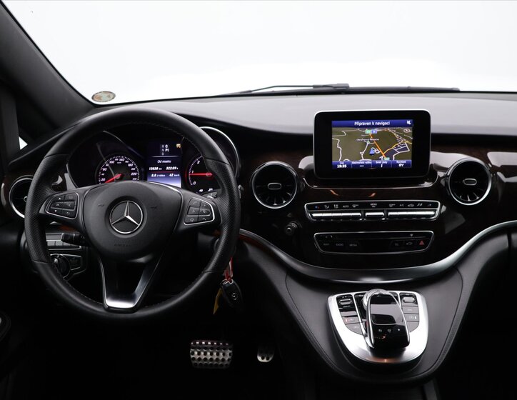 Mercedes-Benz Třídy V Kombi 2,1 l 140 kw