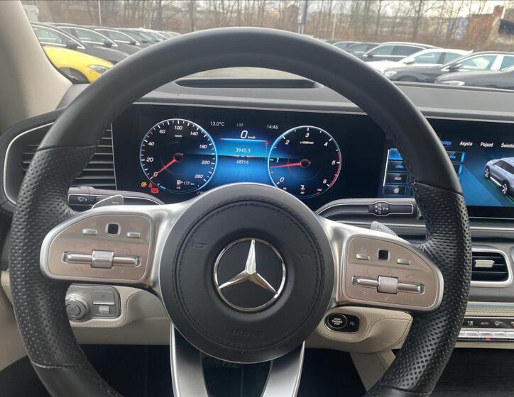 Mercedes-Benz GLS 11