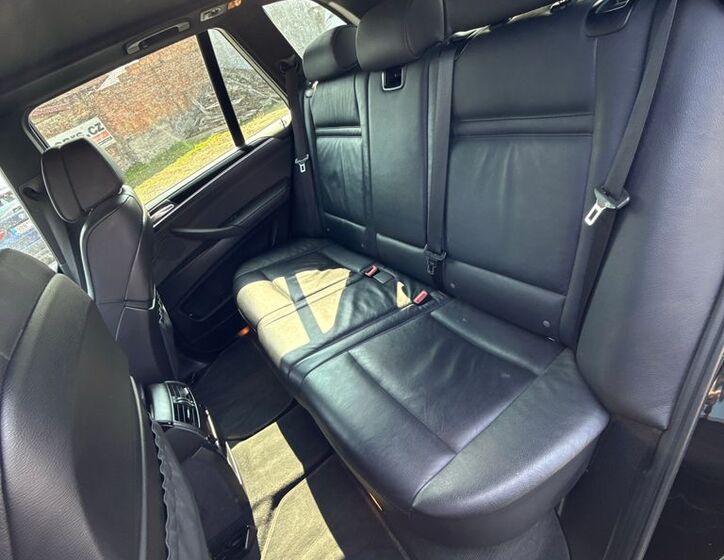 BMW X5 SUV 3,0 l 180 kw