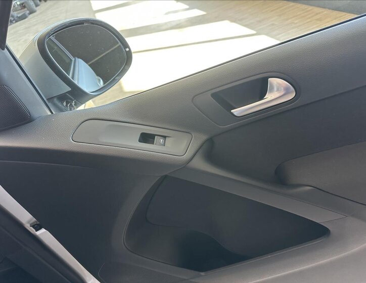 Volkswagen Tiguan SUV / Terénní 2,0 l 103 kw