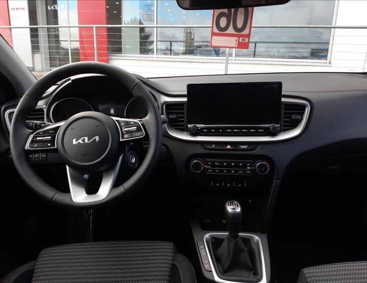 KIA Ceed 10