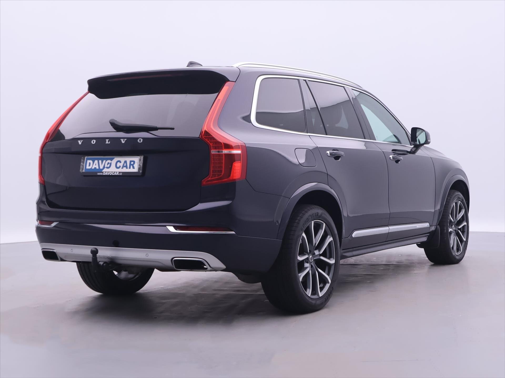 Volvo XC90 SUV / Terénní 2,0 l 165 kw