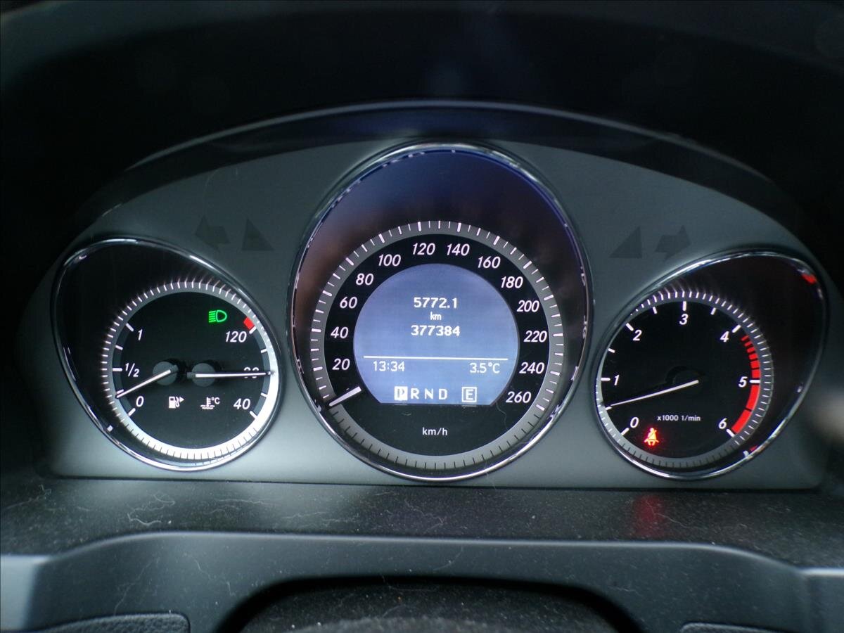 Mercedes-Benz Třídy C Kombi 3,0 l 170 kw