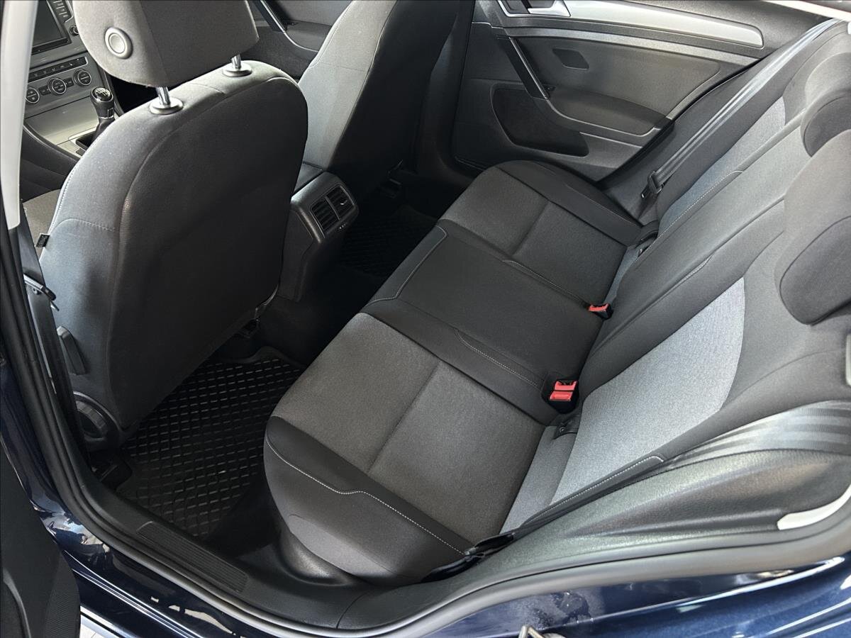 Volkswagen Golf Kombi 1,6 l 81 kw