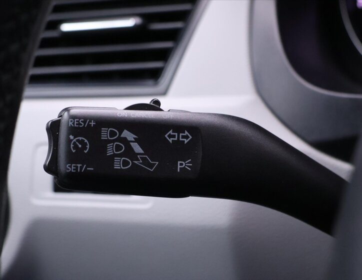 Škoda Rapid Liftback 1,2 l 77 kw