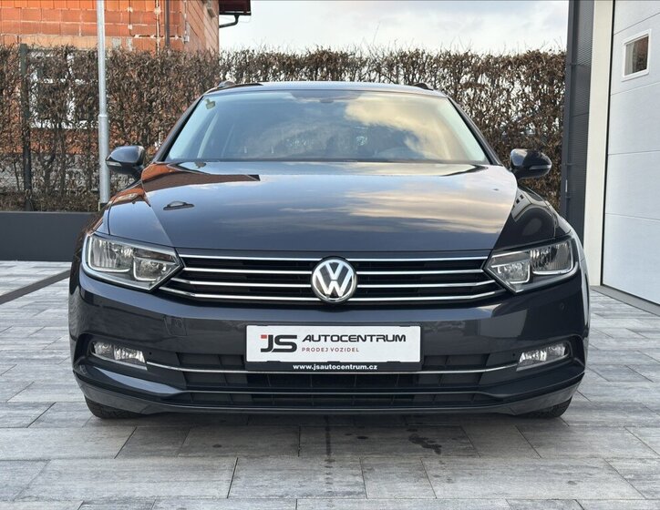 Volkswagen Passat Kombi 1,4 l 110 kw