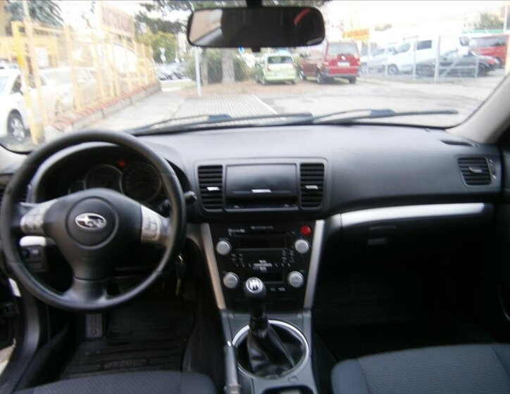 Subaru Legacy Kombi 2,0 l 121 kw
