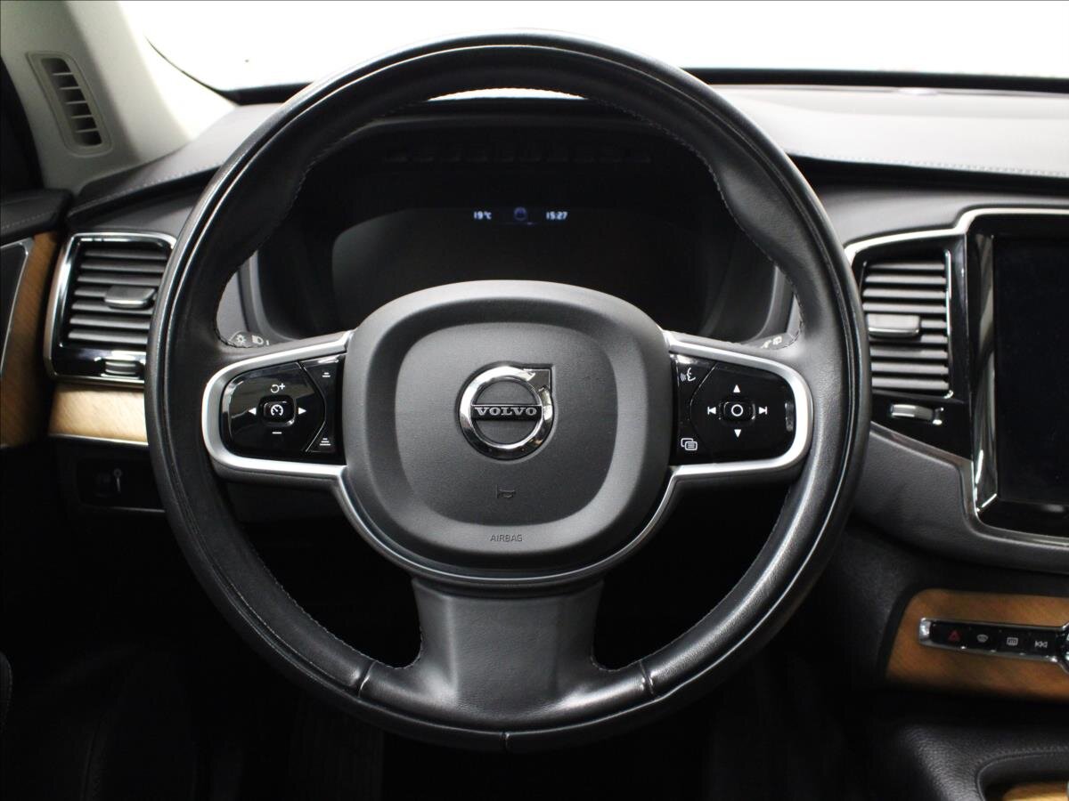 Volvo XC90 SUV / Terénní 2,0 l 173 kw