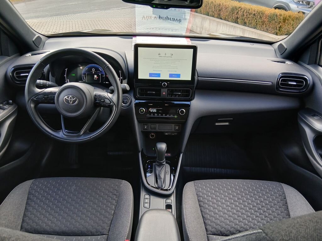 Toyota Yaris Cross SUV 1,5 l 68 kw