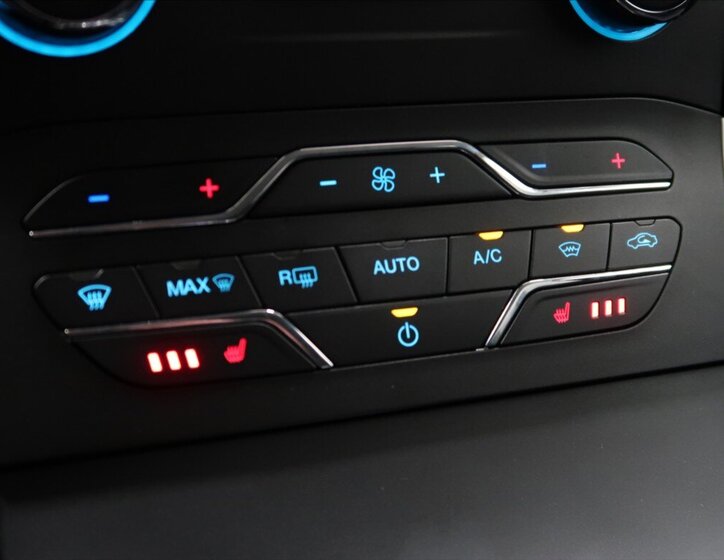 Ford S-MAX MPV 2,0 l 140 kw