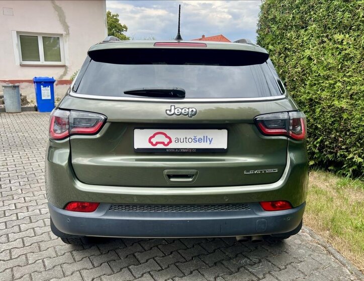 Jeep Compass SUV 1,4 l 103 kw