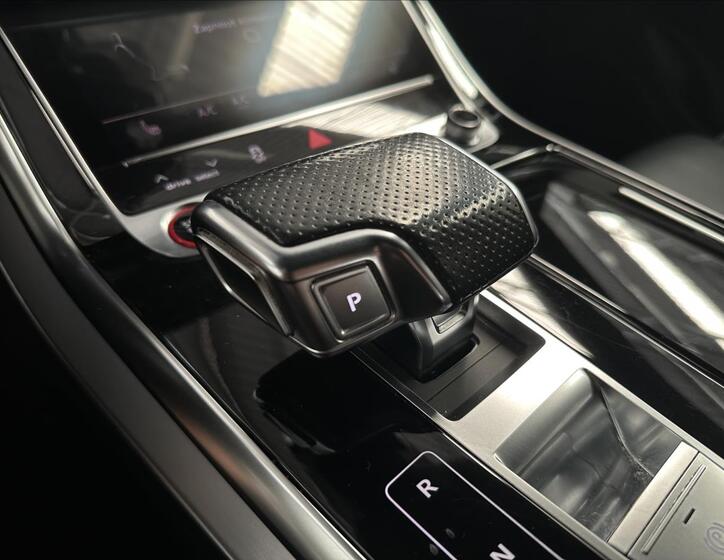 Audi SQ8 17