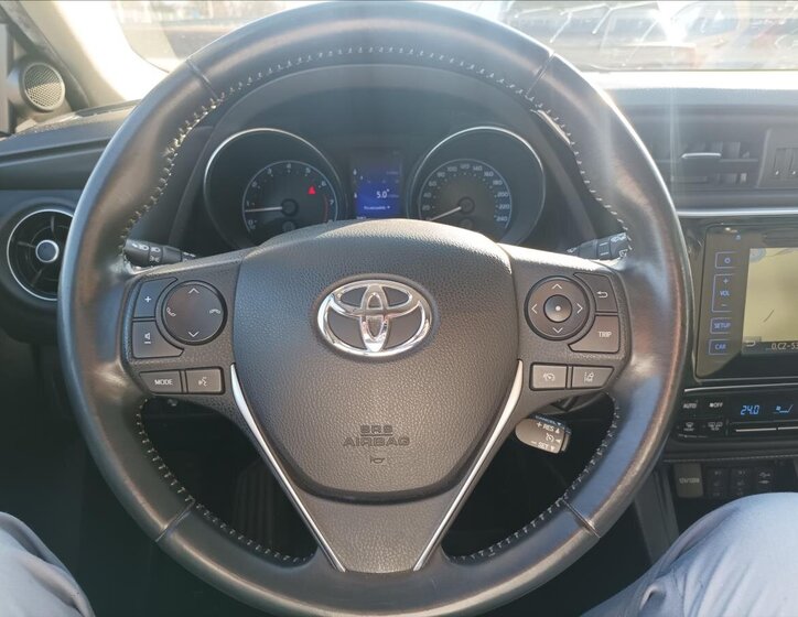 Toyota Auris Kombi 1,6 l 97 kw