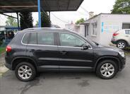 Volkswagen Tiguan 8