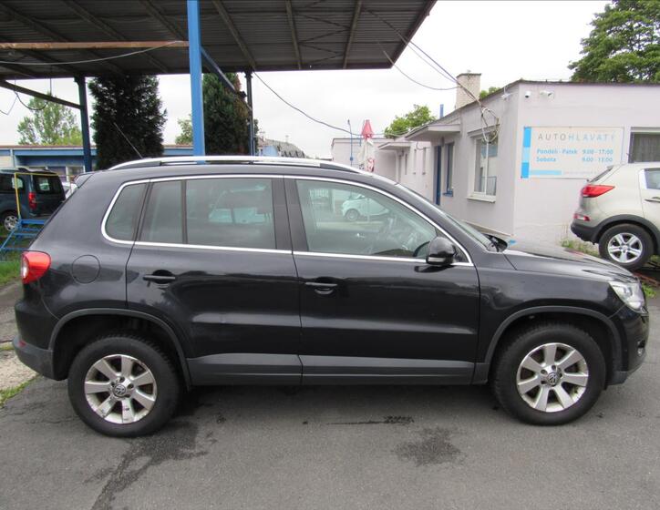 Volkswagen Tiguan 8