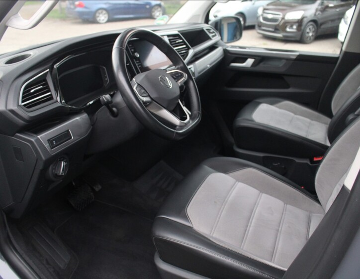 Volkswagen Multivan 10