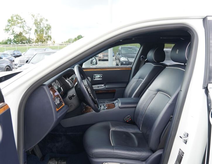 Rolls-Royce Ghost 24