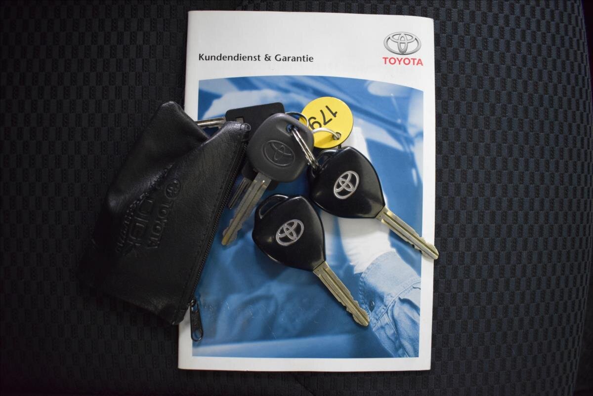 Toyota RAV4 SUV 2,0 l 112 kw