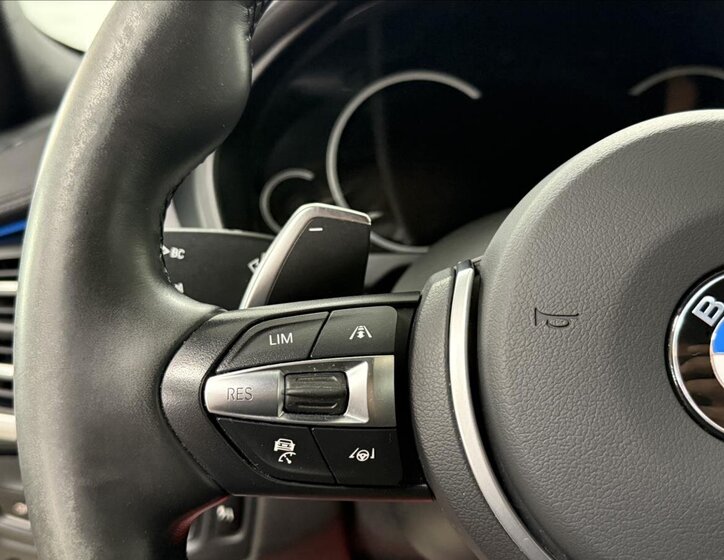 BMW X6 SUV 3,0 l 280 kw