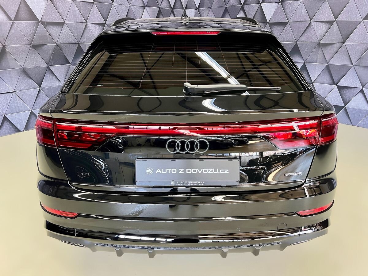 Audi Q8 SUV 3,0 l 210 kw