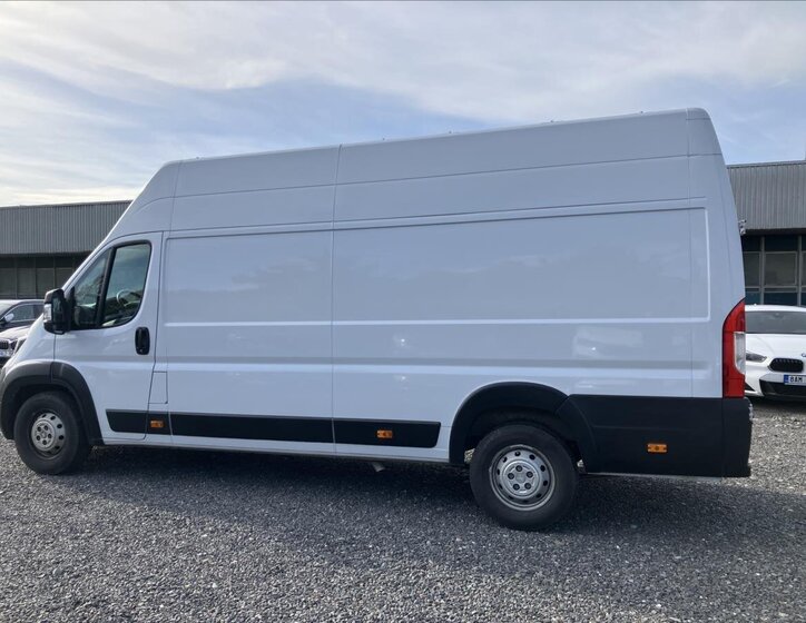 Peugeot Boxer Skříň 2,2 l 121 kw