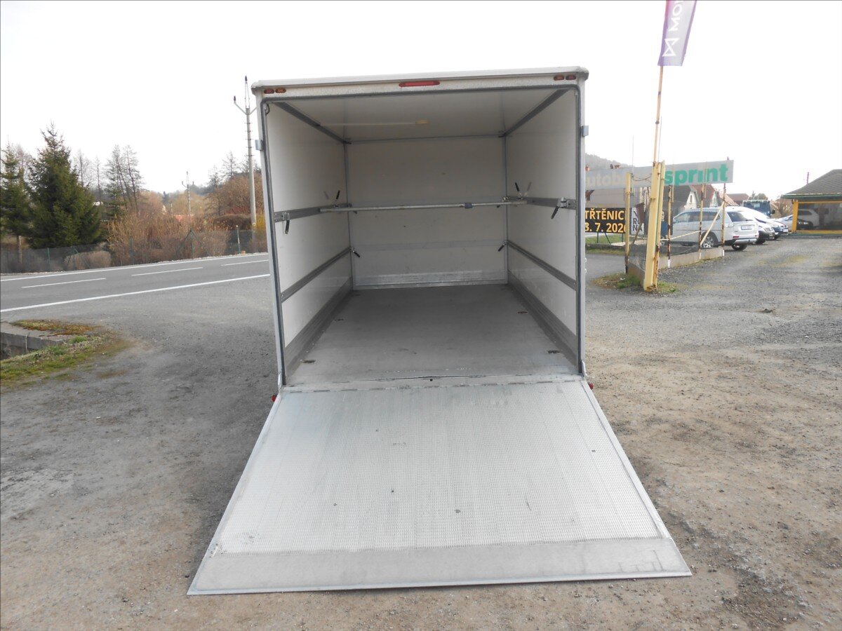 Volkswagen Transporter Kombi 2,0 l 75 kw