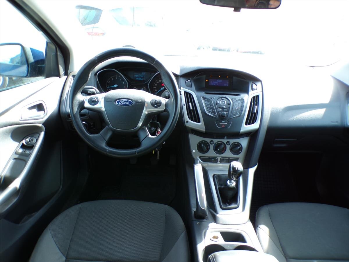 Ford Focus Kombi 998,0 92 kw