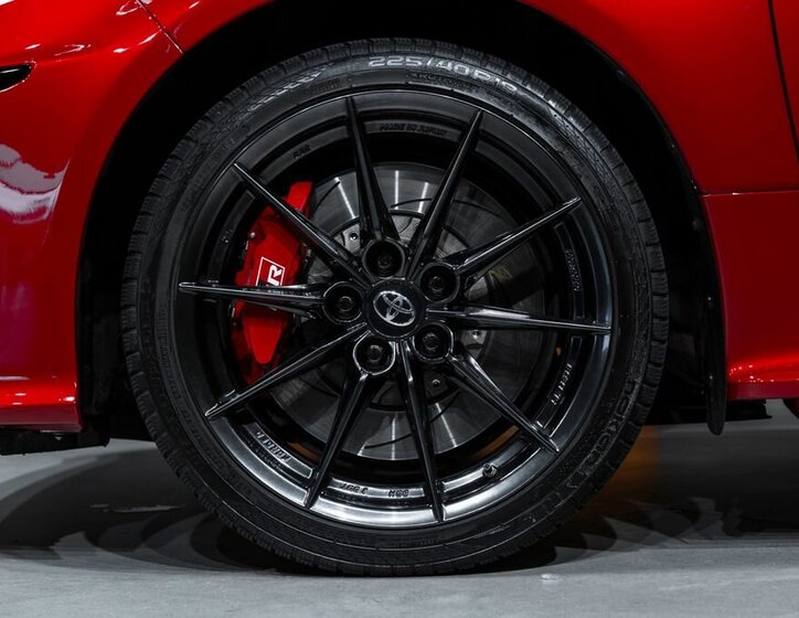 Toyota Yaris Hatchback 1,6 l 192 kw