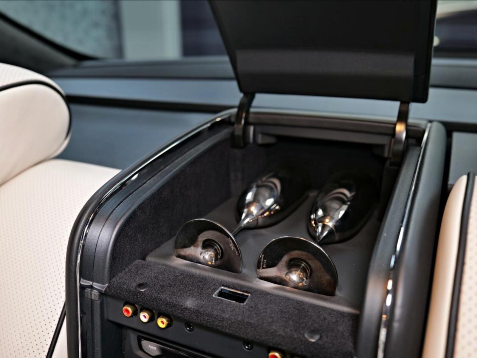 Mercedes-Benz Ostatní 38