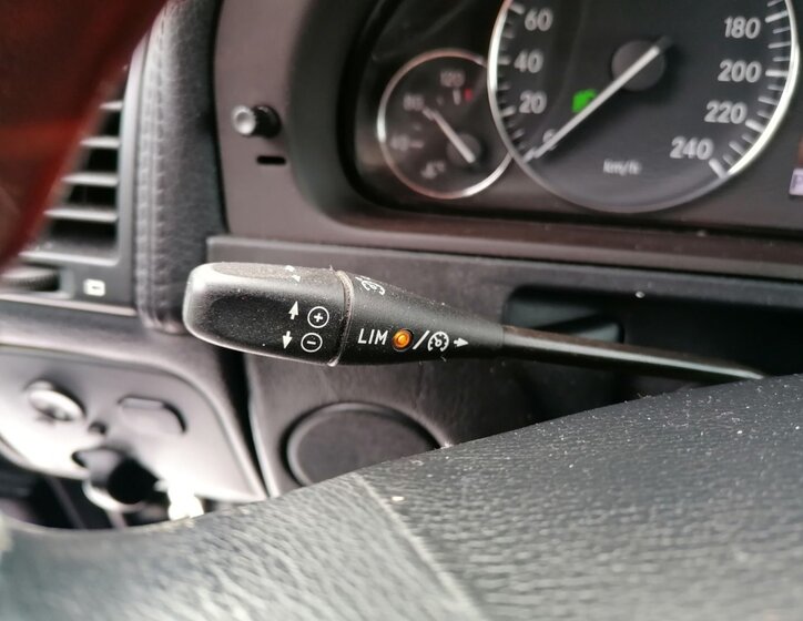 Mercedes-Benz Třídy G SUV 3,0 l 165 kw