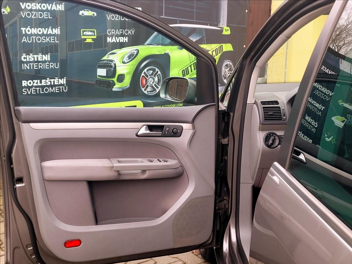 Volkswagen Touran Kombi 1,4 l 103 kw