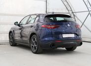 Alfa Romeo Stelvio 10