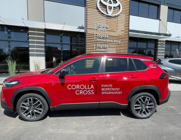 Toyota Corolla Cross 6