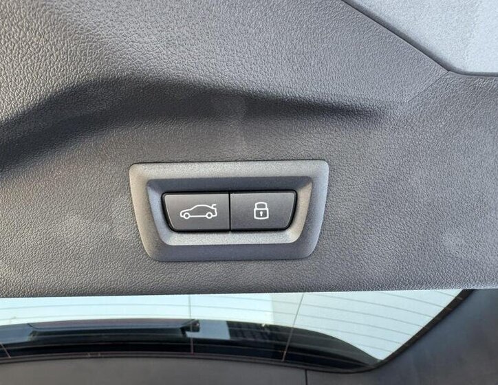 BMW X7 SUV / Terénní 3,0 l 250 kw