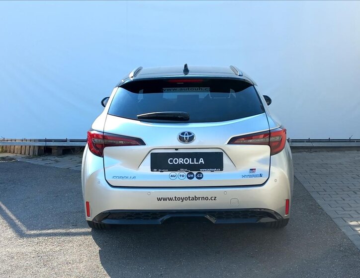 Toyota Corolla Kombi 2,0 l 112 kw