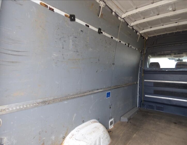 Mercedes-Benz Sprinter 28