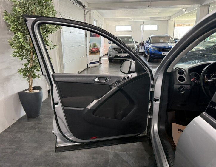 Volkswagen Tiguan SUV / Terénní 2,0 l 125 kw